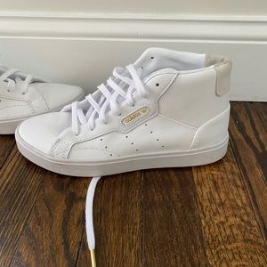 Adidas high top, white size 7